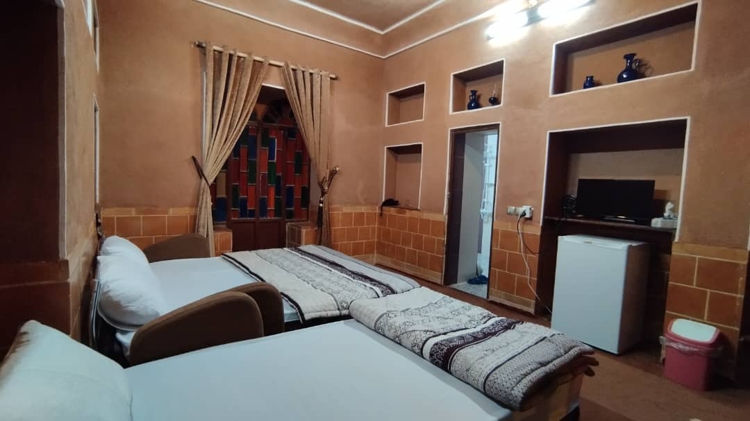 اجاره اتاق بوم گردی در نراق مرکزی - 3