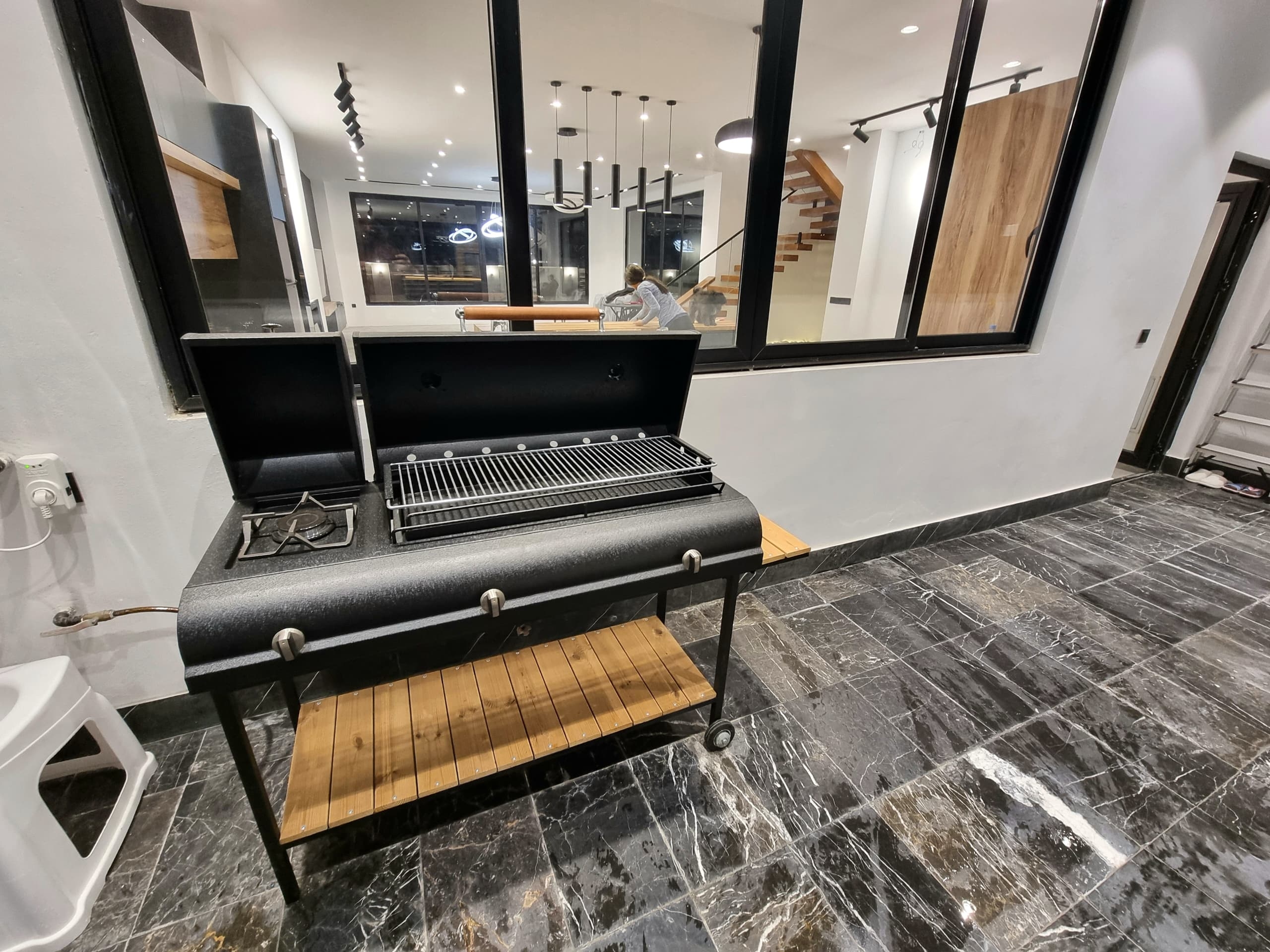 اجاره ویلا با استخر روباز آب گرم در هچیرود - دلفان