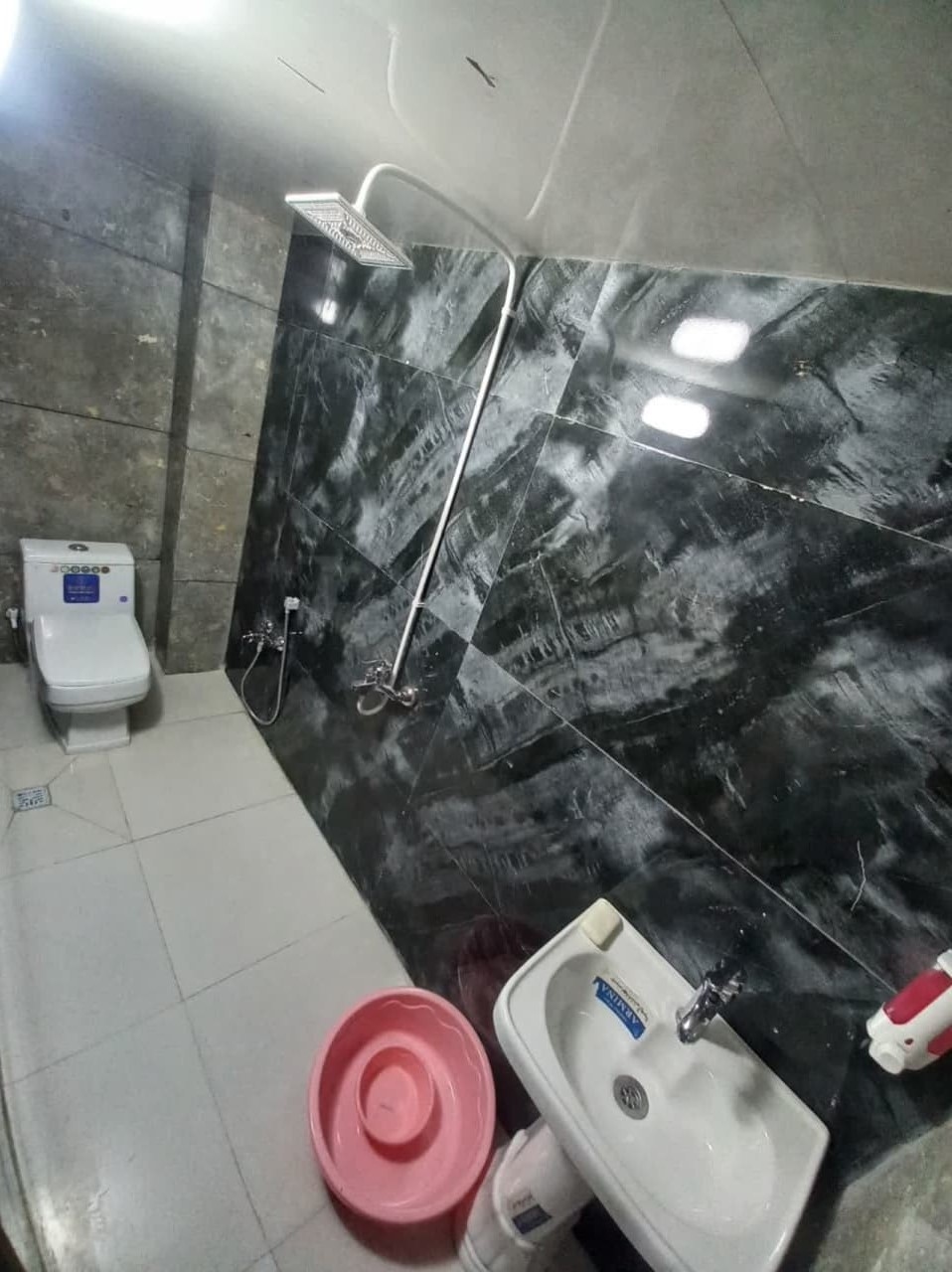 اجاره خانه روستایی یک خوابه در خاک پیرزن علی آبادکتول طبقه اول