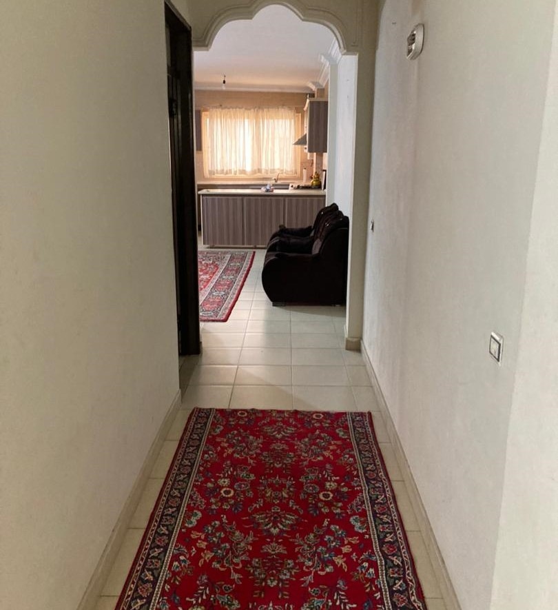 اجاره آپارتمان یک خوابه  نزدیک ساحل در کمربندی - طبقه اول