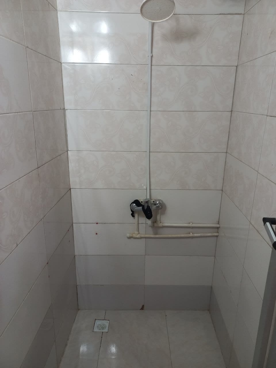 اجاره ویلا یک خوابه در خاک پیرزن علی آبادکتول - طبقه اول