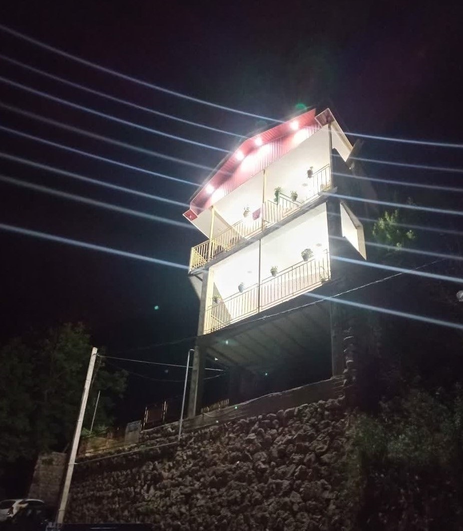 اجاره ویلا دو خوابه  در خاک پیرزن علی آبادکتول - طبقه دوم