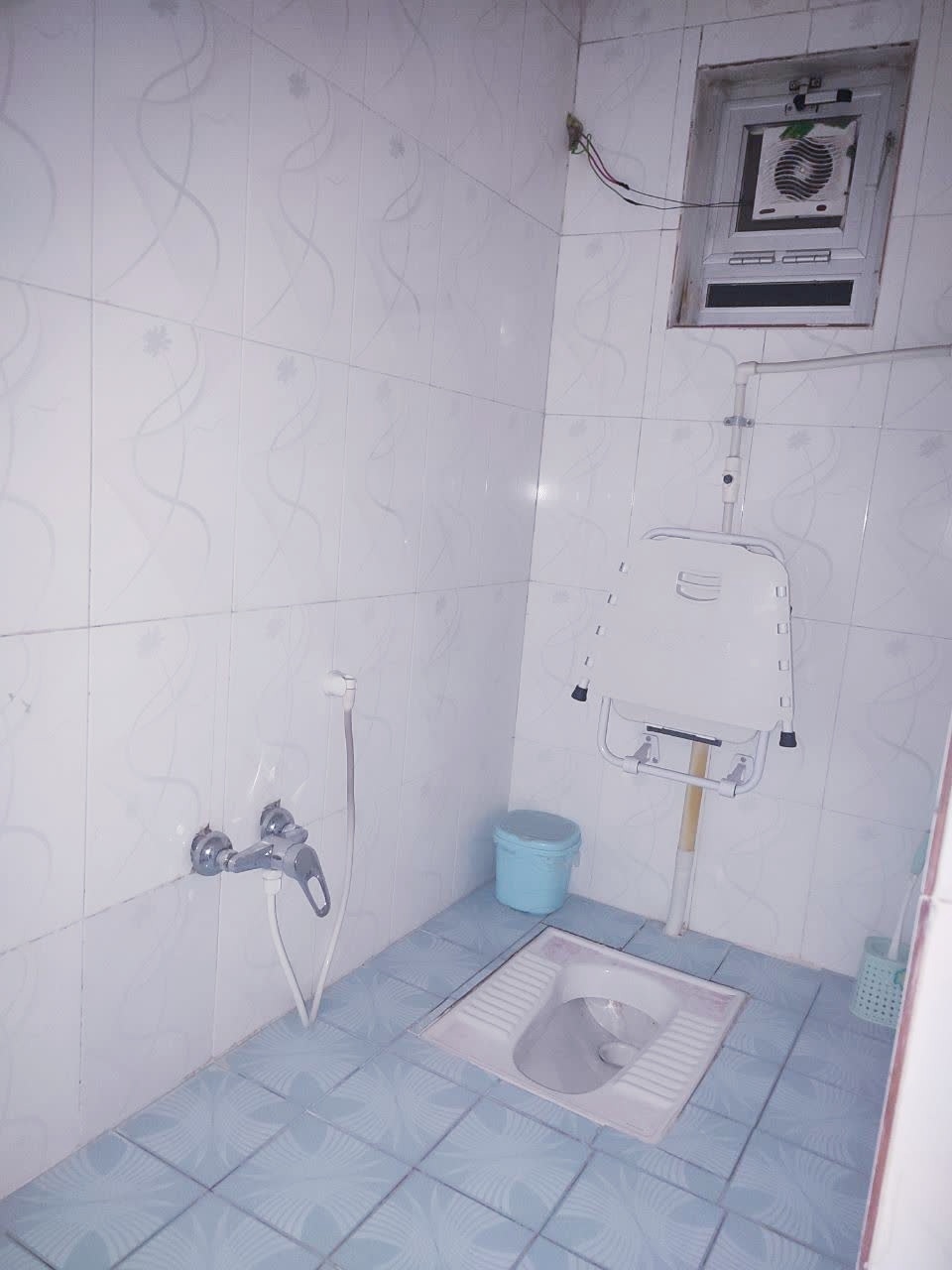 اجاره آپارتمان مبله  (ابوذر)   - 100 متری طبقه اول