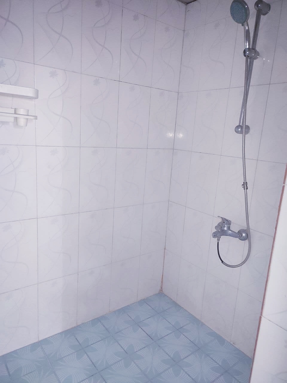 اجاره آپارتمان مبله  (ابوذر)   - 100 متری طبقه اول