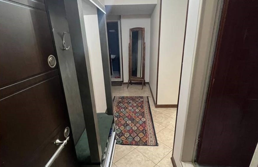 اجاره آپارتمان در میدان کوثر - طبقه دوم