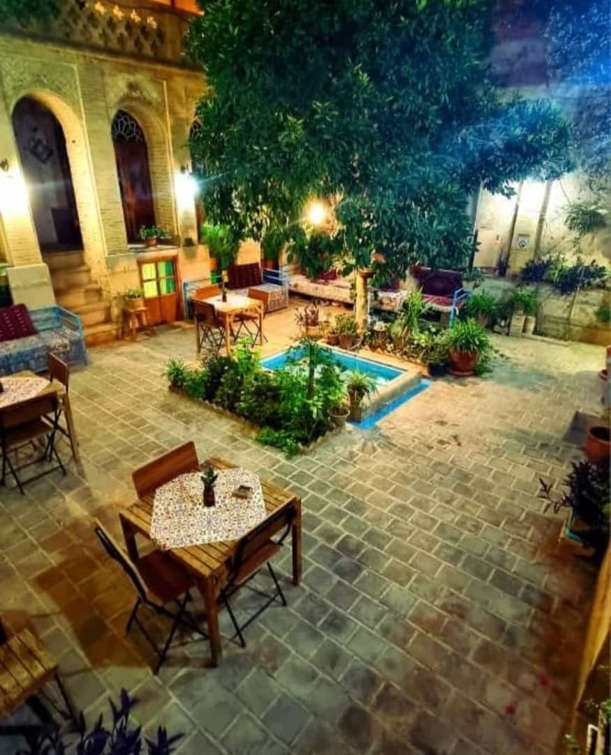 اجاره اتاق سنتی در لطفعلی خان زند - دوتخت