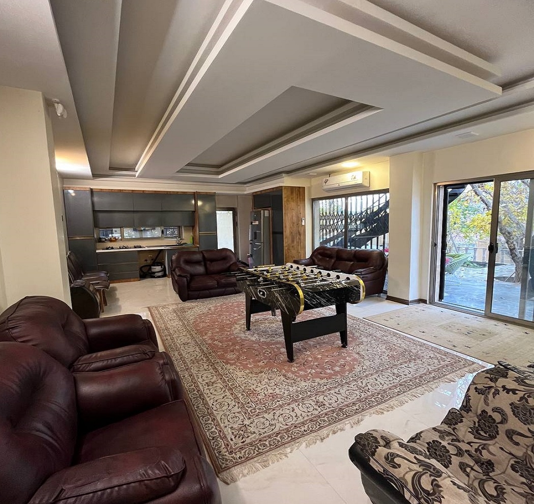 اجاره ویلا استخر آبگرم در باغ بهادران