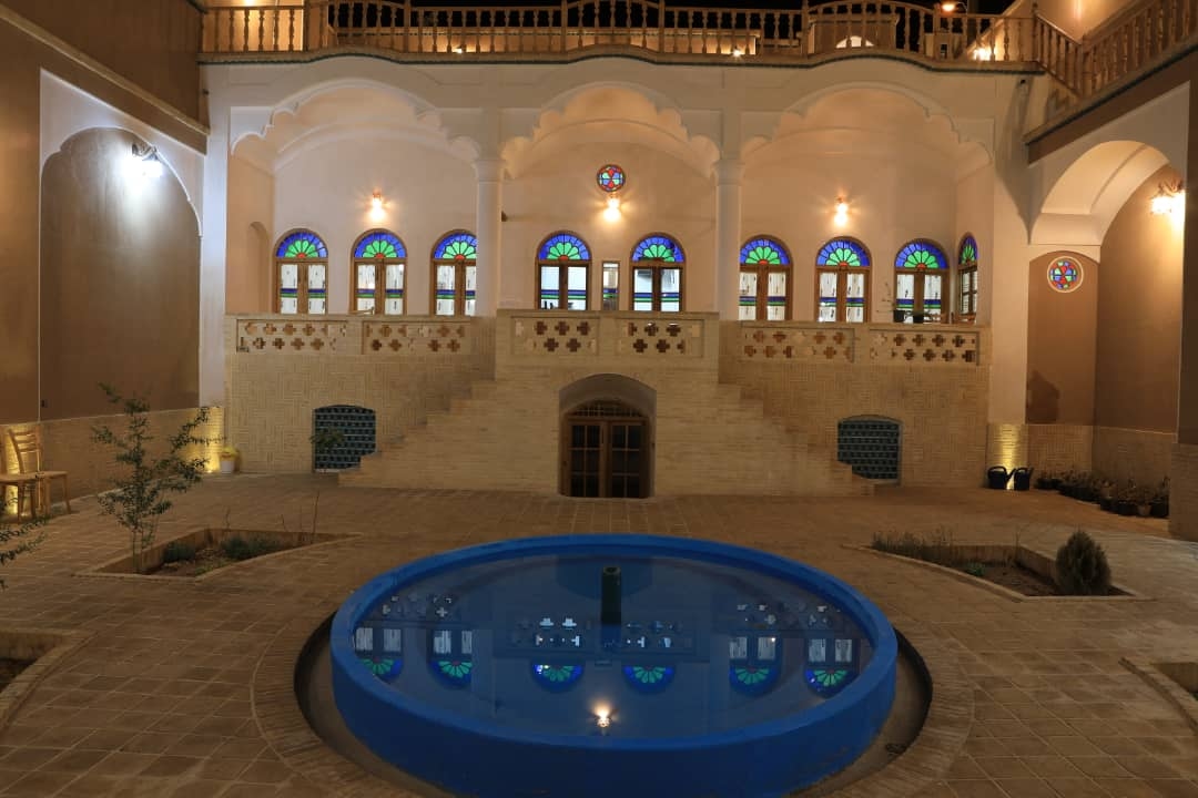 اجاره اتاق در خیابان فاضل نراقی کاشان - سه تخته