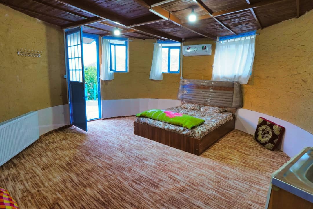 اجاره سوئیت سنتی در استهبان - چشمه انجیر
