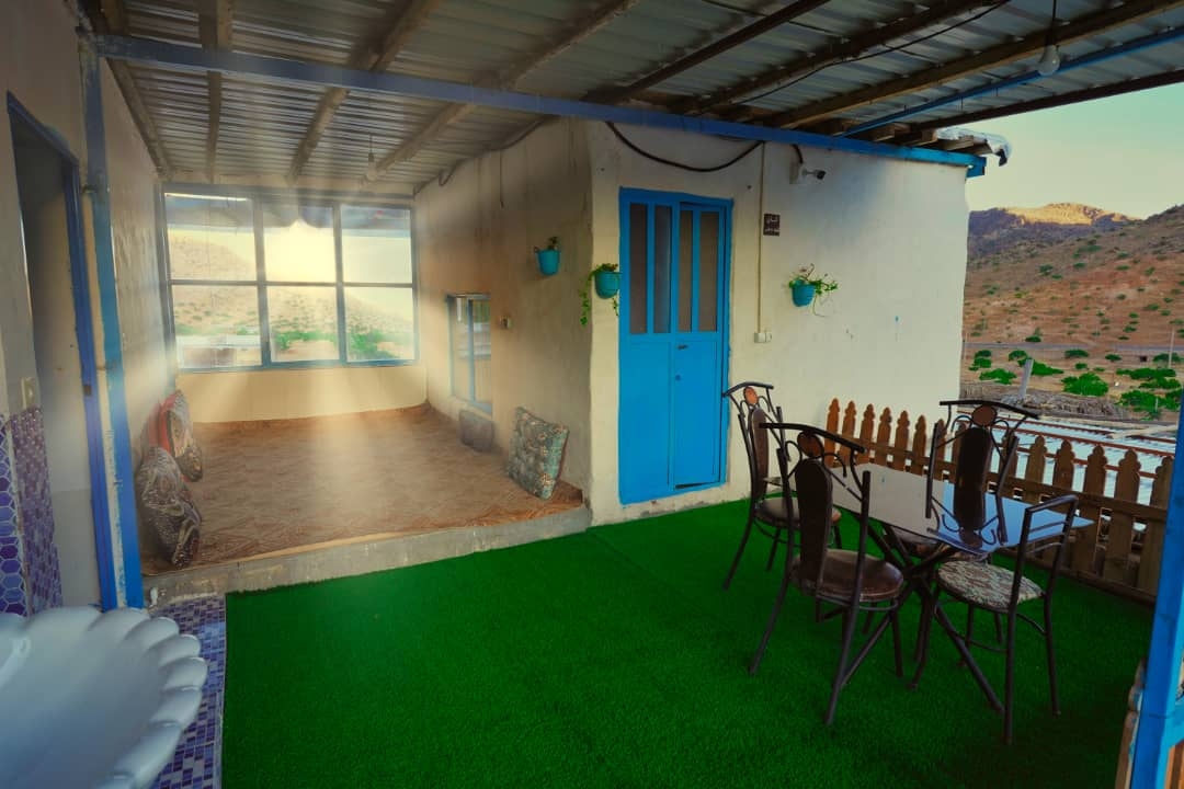 اجاره سوئیت سنتی در استهبان - چشمه انجیر