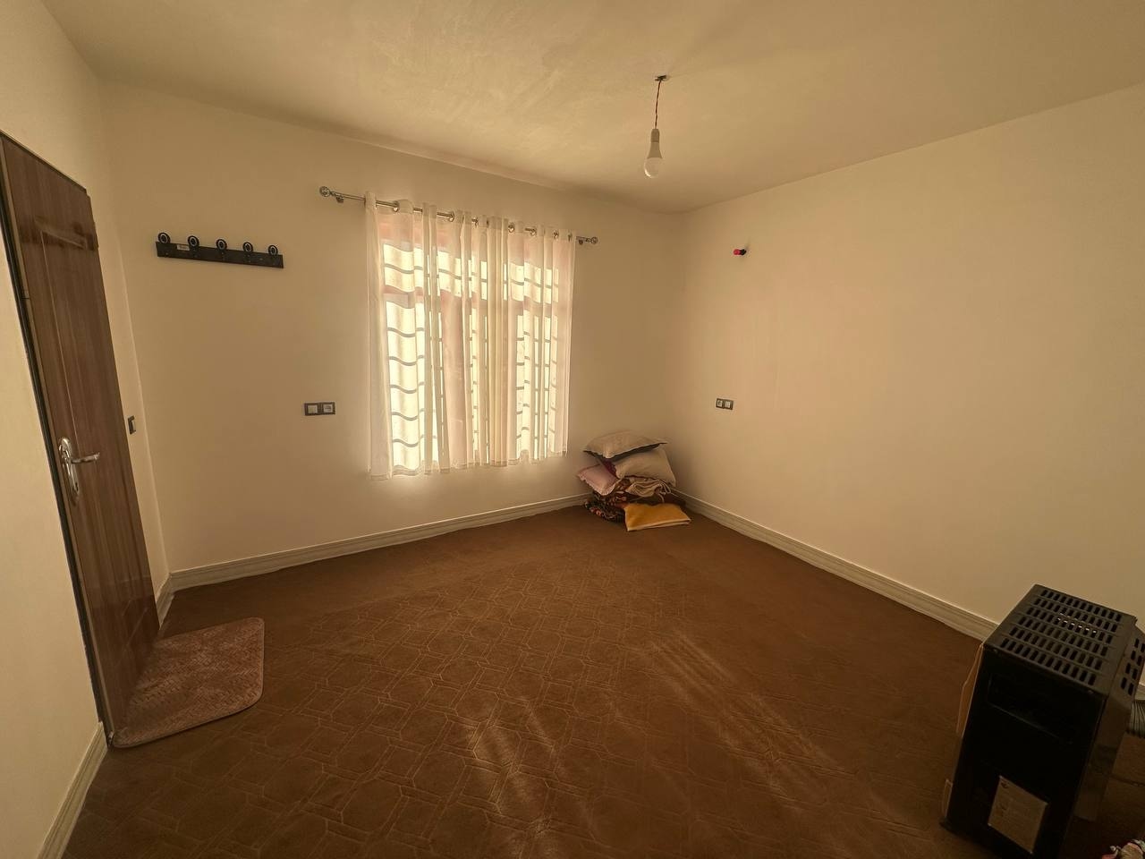 اجاره خانه باغ در سربست سپیدان - تکخواب