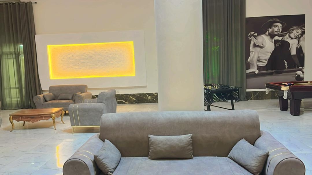 اجاره ویلا استخر سرپوشیده آبگرم در رودهن - عباسی