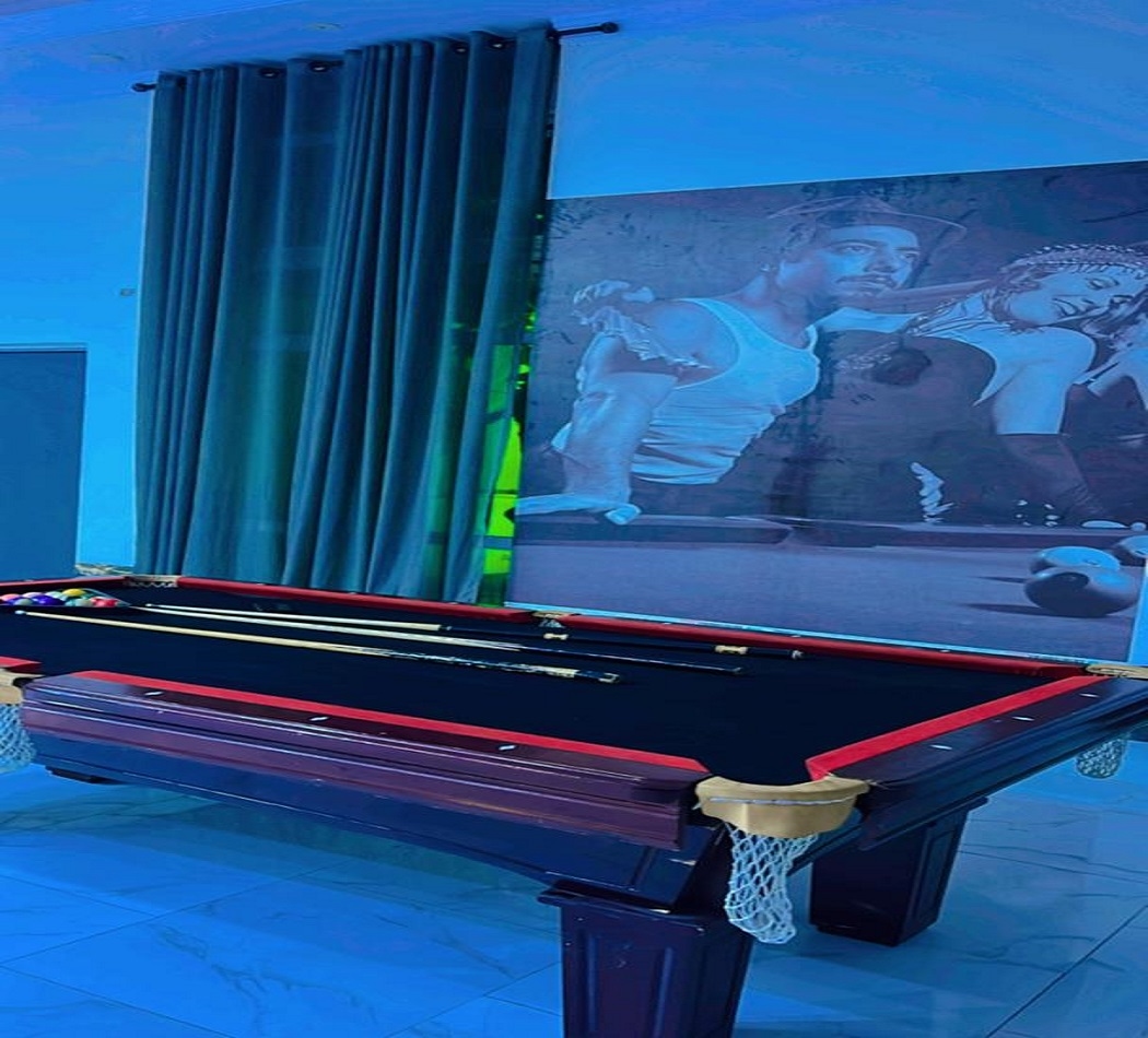 اجاره ویلا استخر سرپوشیده آبگرم در رودهن - عباسی