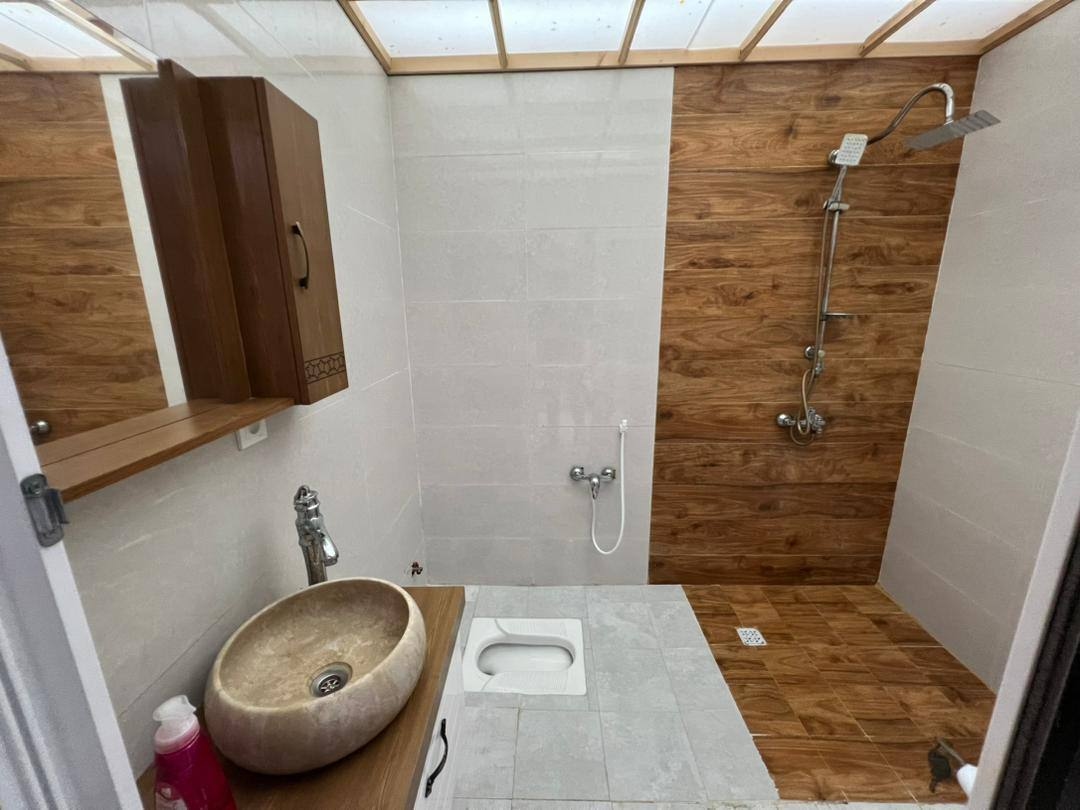 اجاره ویلا نزدیک ساحل با استخرسرپوشیده آبگرم در فرح آباد