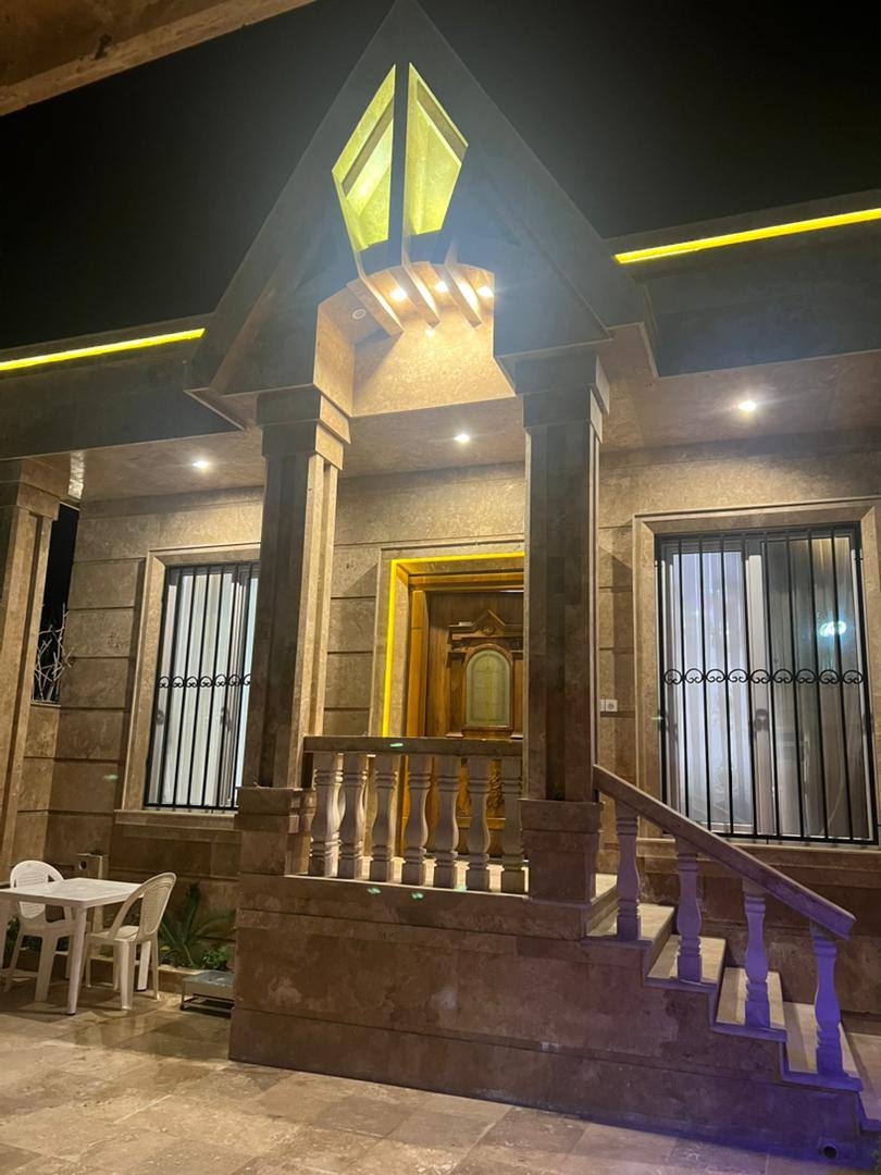 اجاره ویلا نزدیک ساحل با استخرسرپوشیده آبگرم در فرح آباد