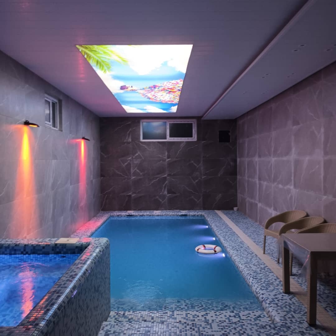 اجاره ویلا دوبلکس با استخرسرپوشیده آبگرم در سرخرود