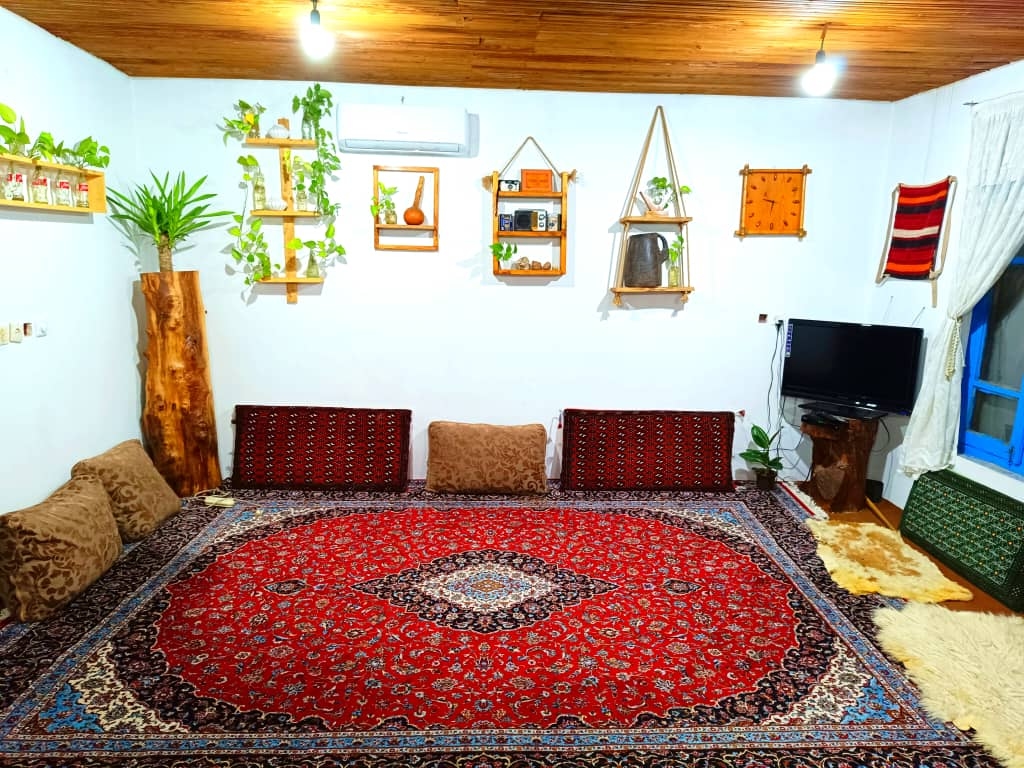 اقامتگاه بومگردی جنگلی در روستای ولمازو
