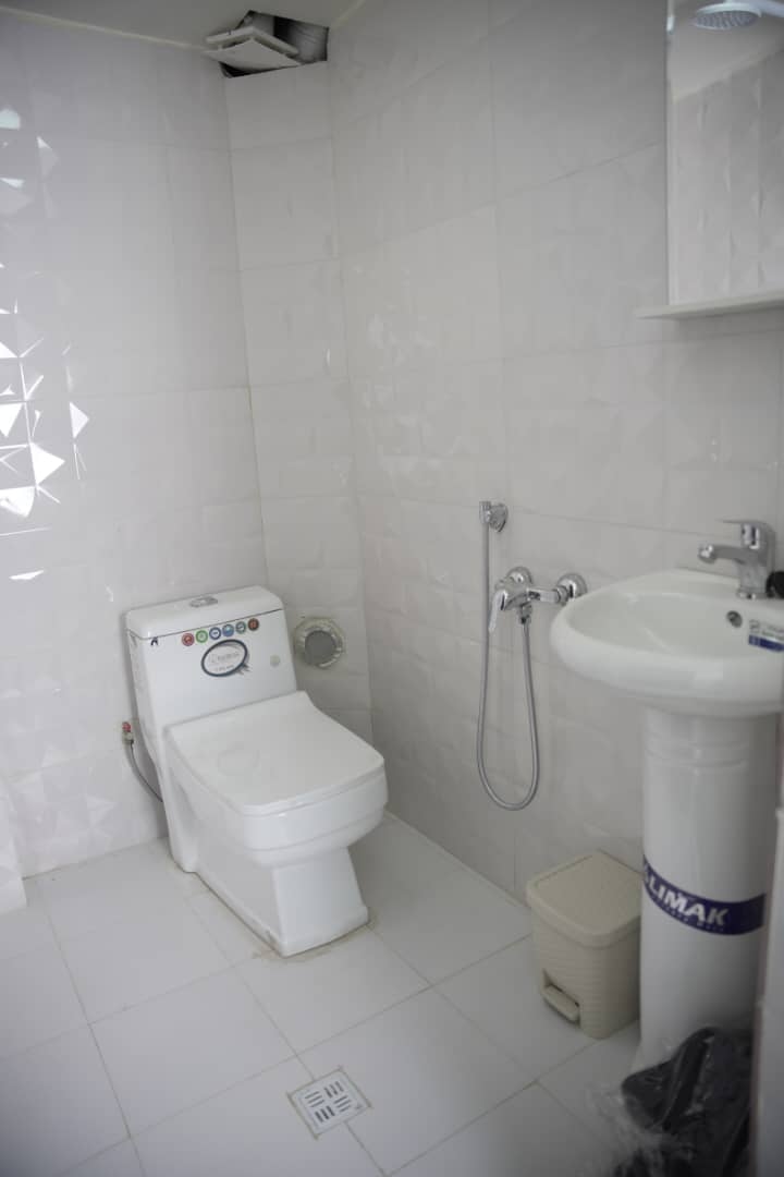 اجاره اتاق هتل در نزدیکی نقش جهان - سه تخته