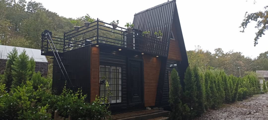 اجاره کلبه سوئیسی جنگلی در روستای سوخته کوه