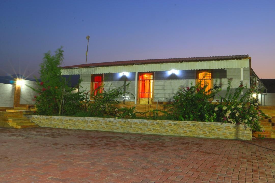 اجاره ویلا استخر روباز آب سرد در روستای دشت امام بندرعباس