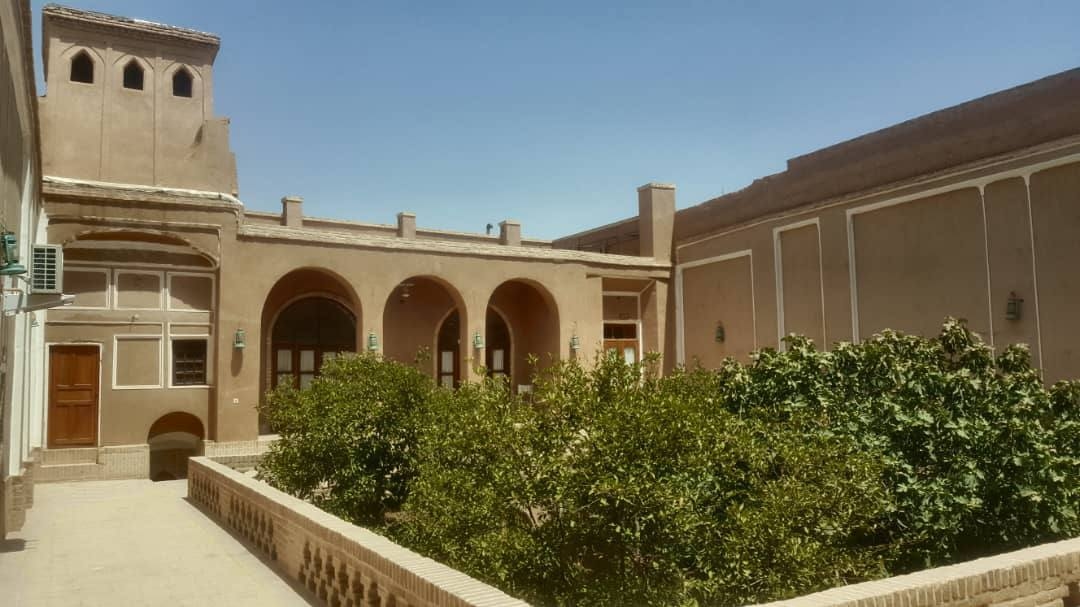 اجاره سوییت بومگردی در بلوار بسیج یزد - اتاق طاقدیس