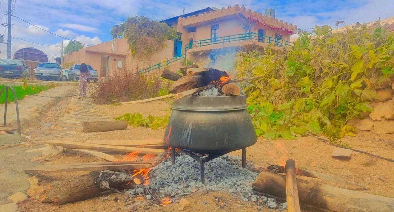 اجاره اتاق بومگردی در روستای شیر محمدی کامفیروز - اتاق 12 متری