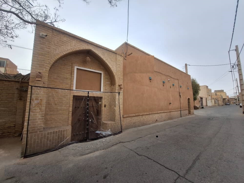 اجاره اقامتگاه بومگردی در خیابان انقلاب یزد - فردوسی