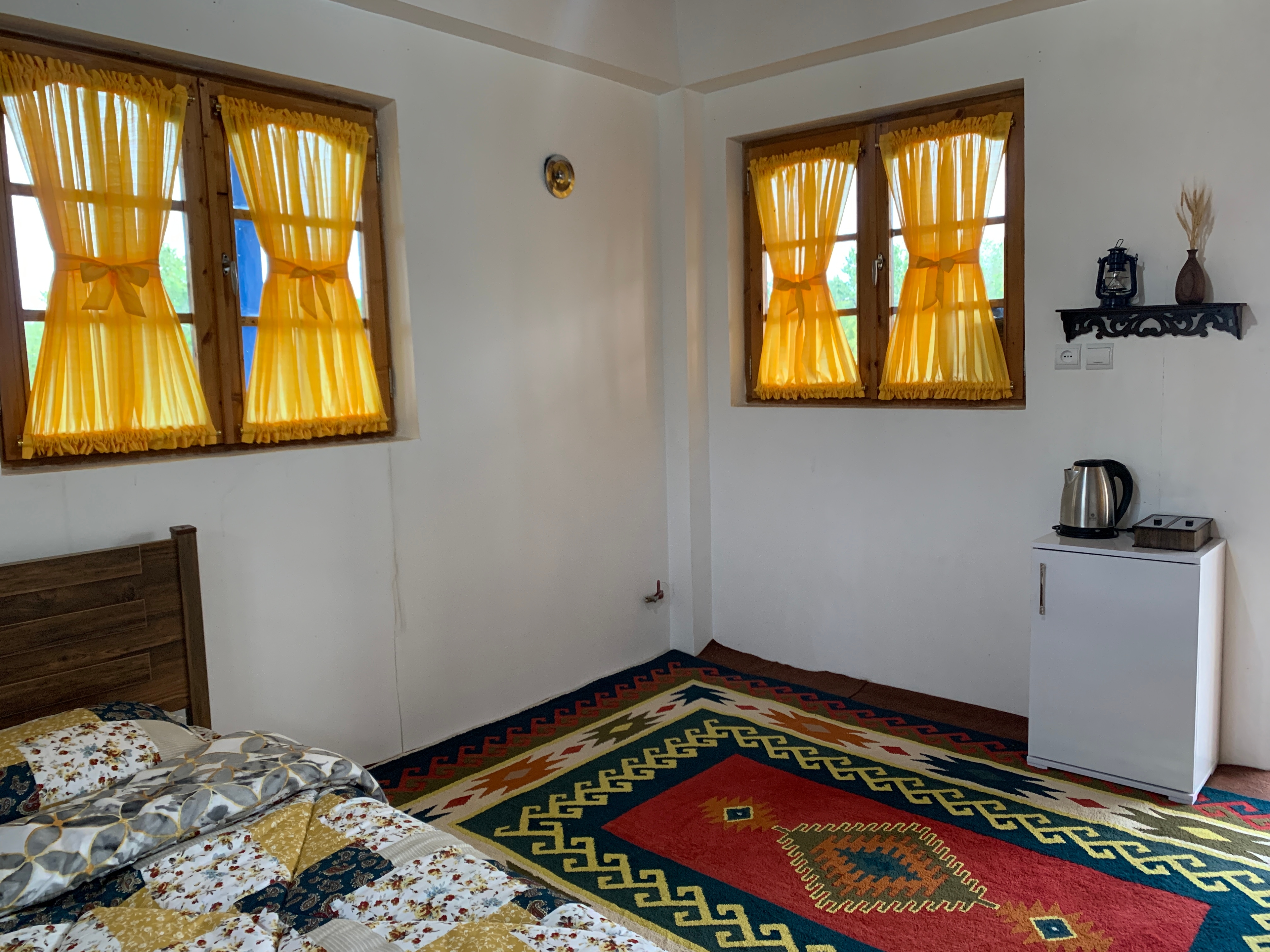 اجاره اقامتگاه سنتی در روستای پسیخان رشت - شالیزار