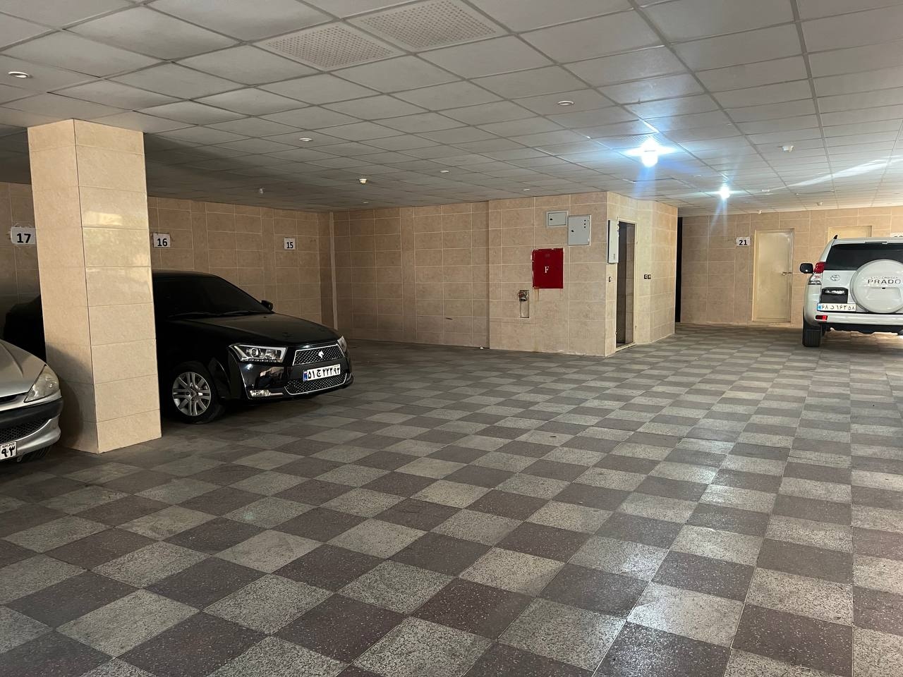 اجاره آپارتمان سه خواب در بلوار هجرت شیراز