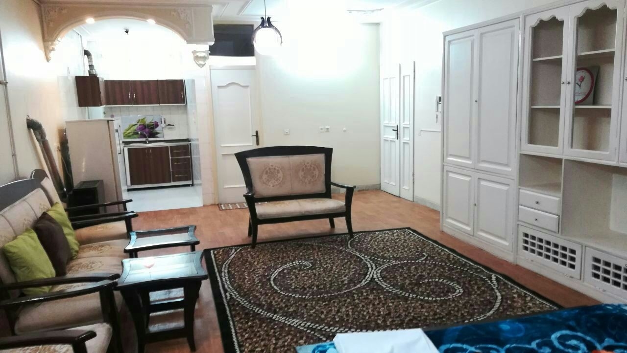 اجاره سوئیت مبله در چهار باغ عباسی اصفهان - طبقه اول