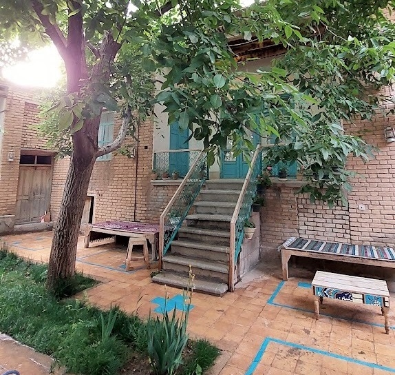 اجاره خانه سنتی در بویین میان دشت اصفهان