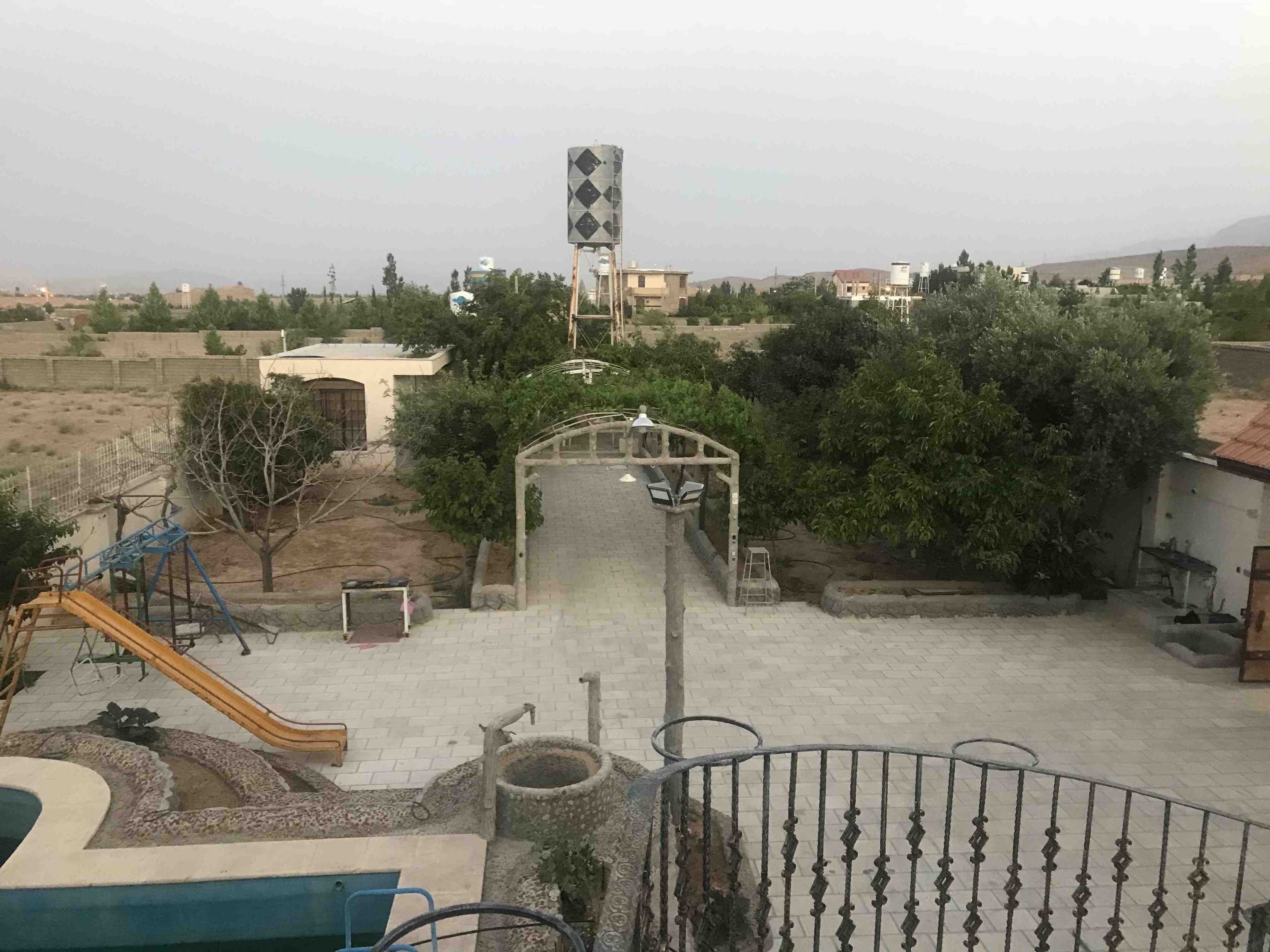 اجاره باغ و ویلا یک خوابه در قلات -طبقه ی دوم