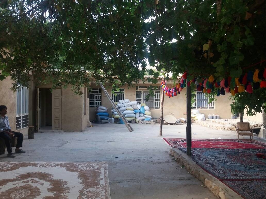 اجاره اتاق روستایی در بهشت مکان سپیدان 