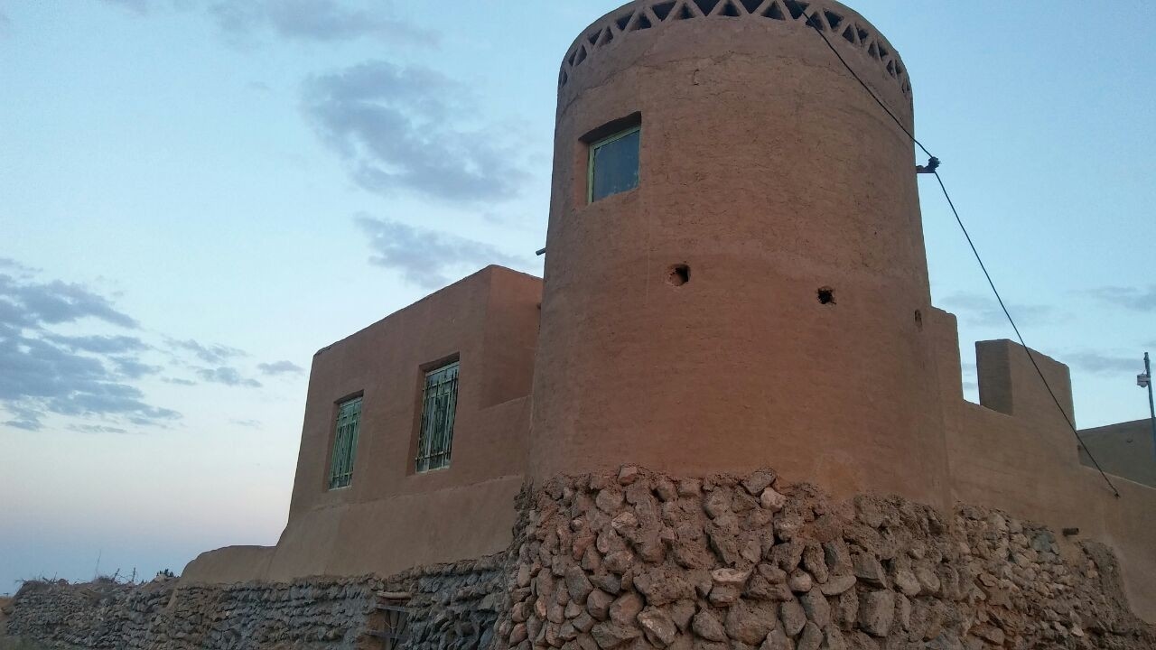 اجاره اقامتگاه بومگردی سنتی زیبا در بیارجمند - اتاق برج 2