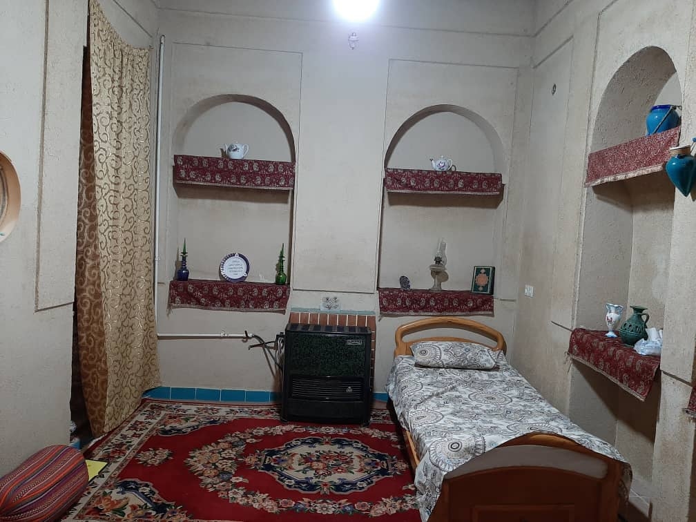 اجاره اتاق بومگردی در کیان - اتاق 2