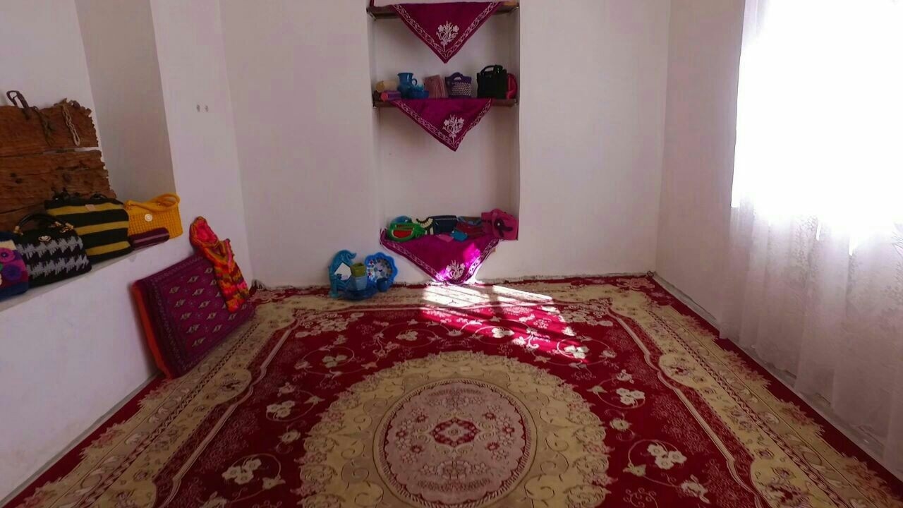 اجاره اتاق بومگردی در مزینان داورزن-12 متری همکف