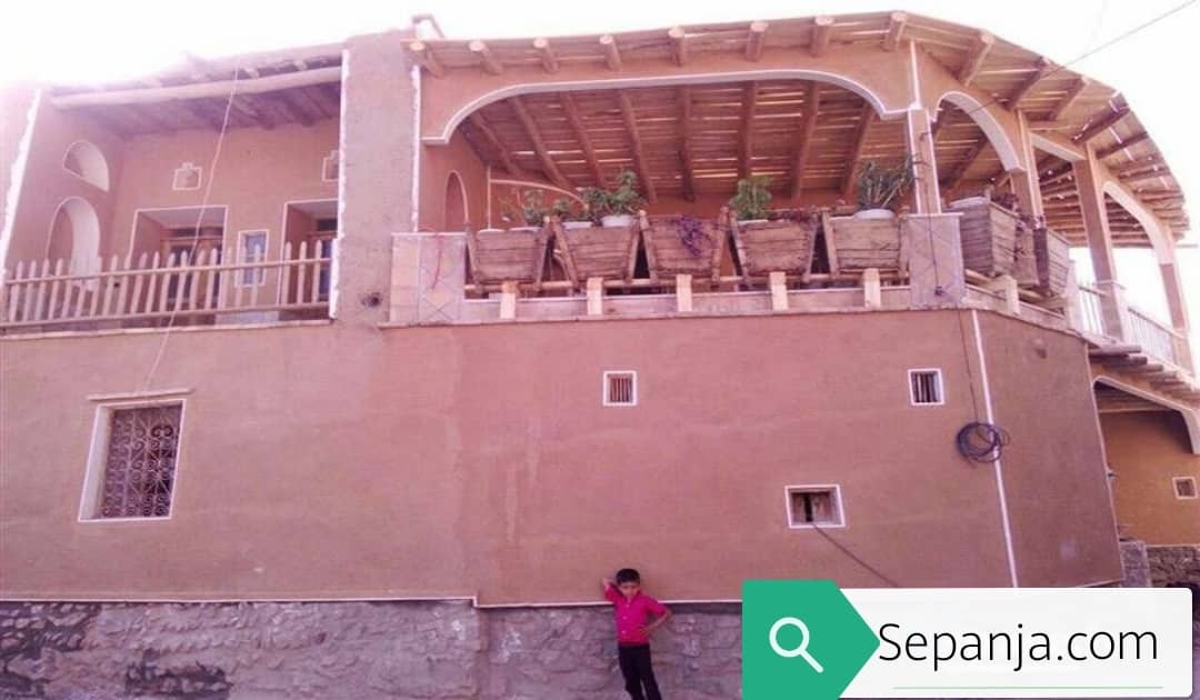 اجاره سوئیت سنتی در برزک کاشان  - گردو