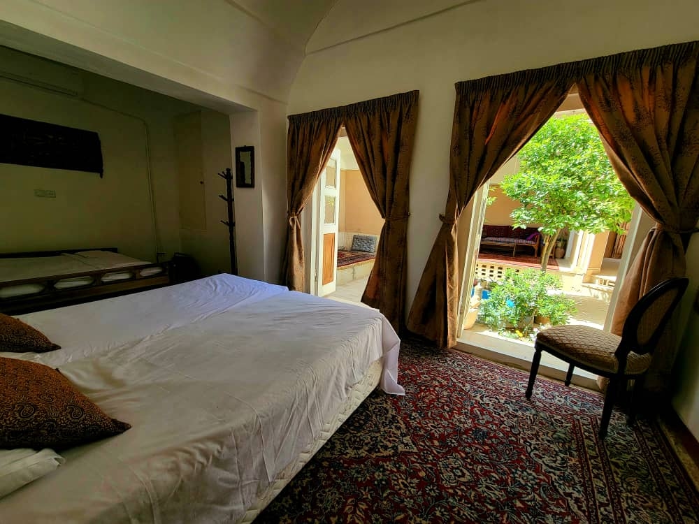 اجاره اتاق سنتی در امیر چخماق یزد - کوبه 1