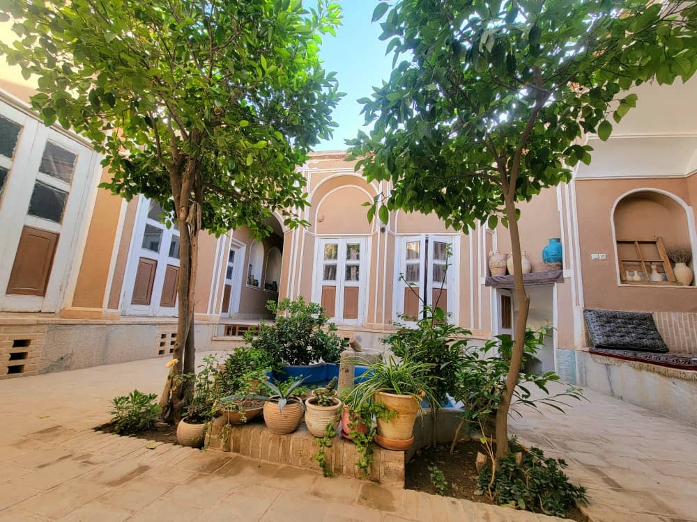 اجاره اتاق سنتی در میدان امیر چخماق یزد کوبه 4