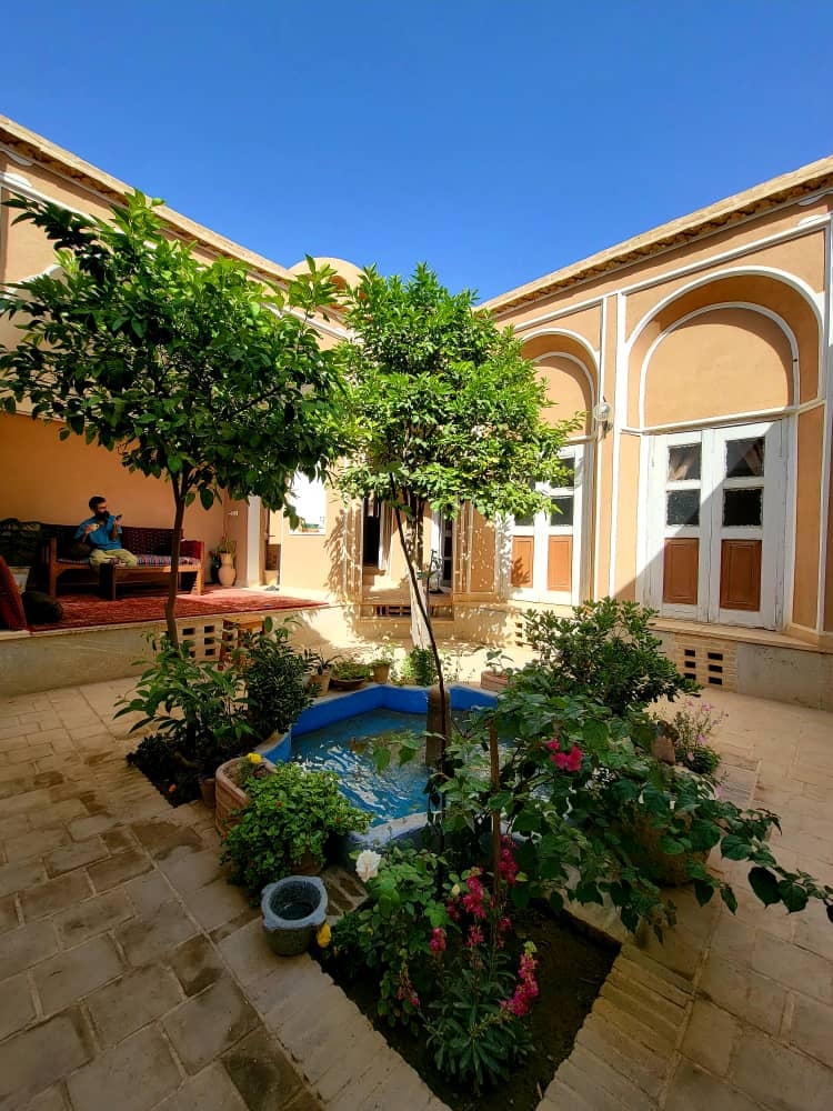 اجاره اتاق سنتی در میدان امیر چخماق یزد کوبه 4