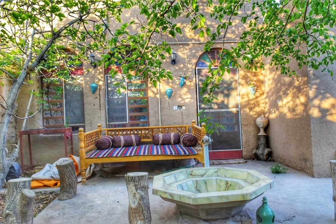 اجاره منزل ویلایی در منتظری مهریز - یزد