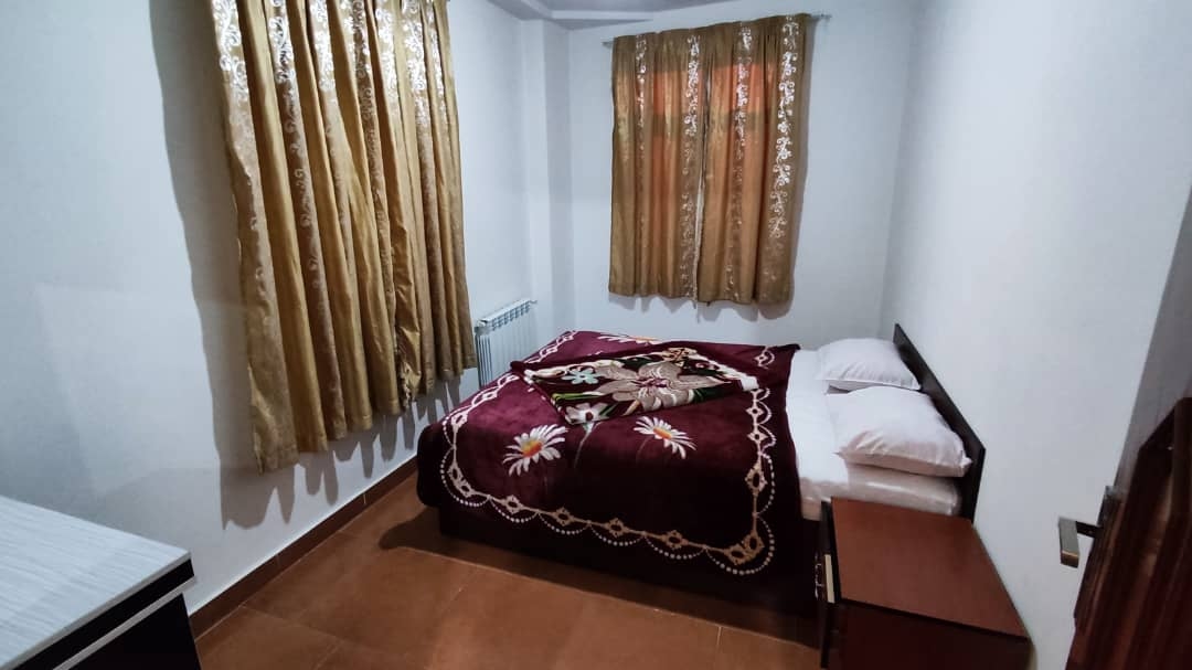 اجاره آپارتمان در طالقانی سرعین - دوخوابه 5تخته