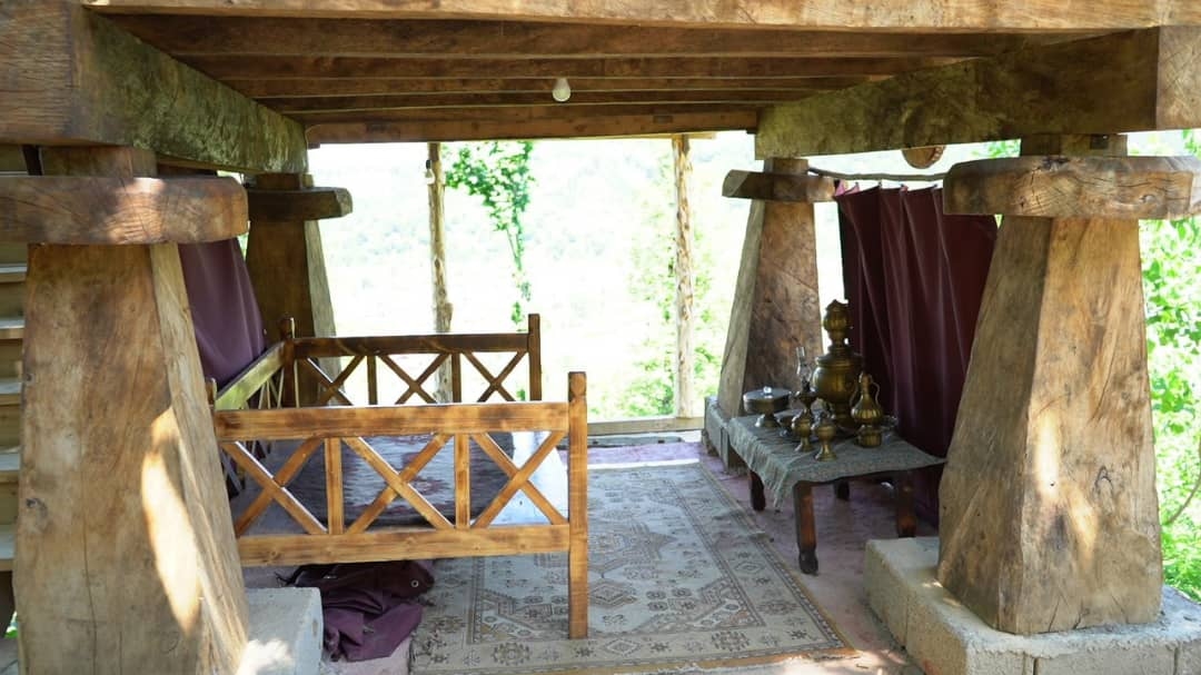 اجاره کلبه جنگلی در گرماپشته مازندران - کلبه کندوج