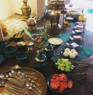 اجاره بومگری شیک و تمیز در کمال الملک کاشان