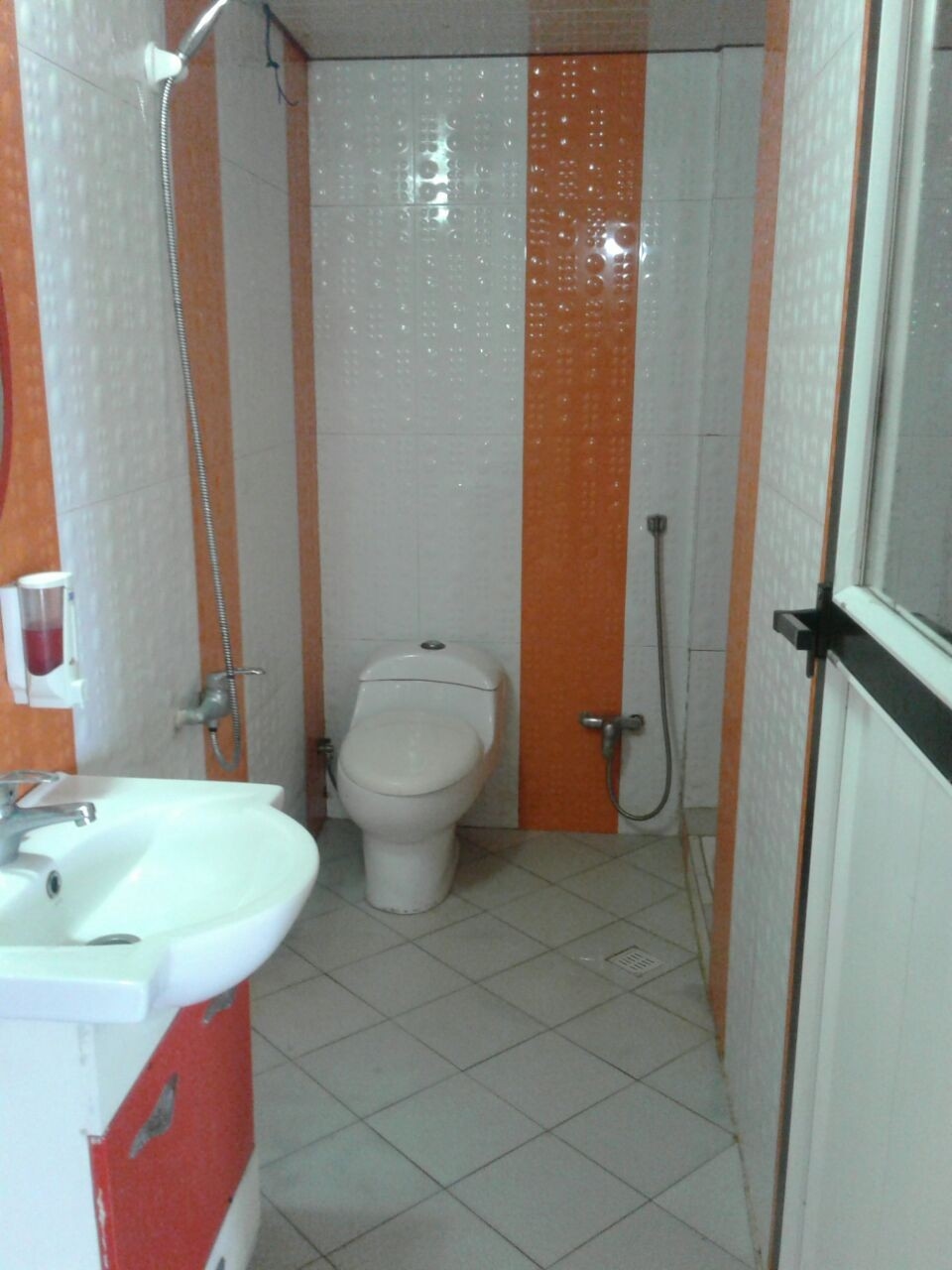 اجاره ویلا ساحلی یک خوابه 65 متری در خط هشت چالوس - ارکیده