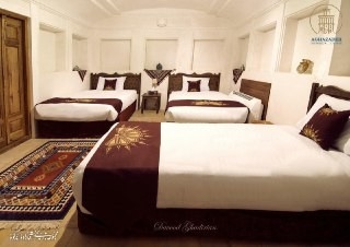 اجاره بوم گردی سنتی در آقازاده ابرکوه - اتاق فروغ السلطنه vip