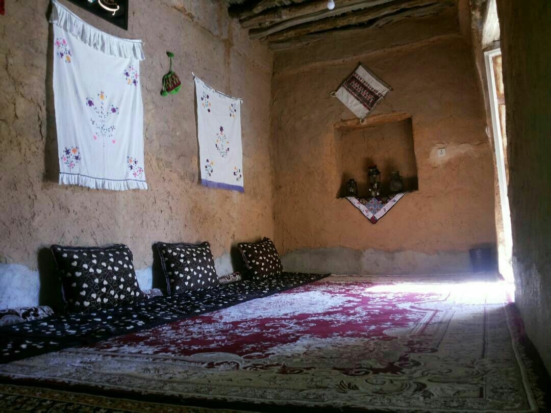 اجاره خانه روستایی در لایزنگان داراب 