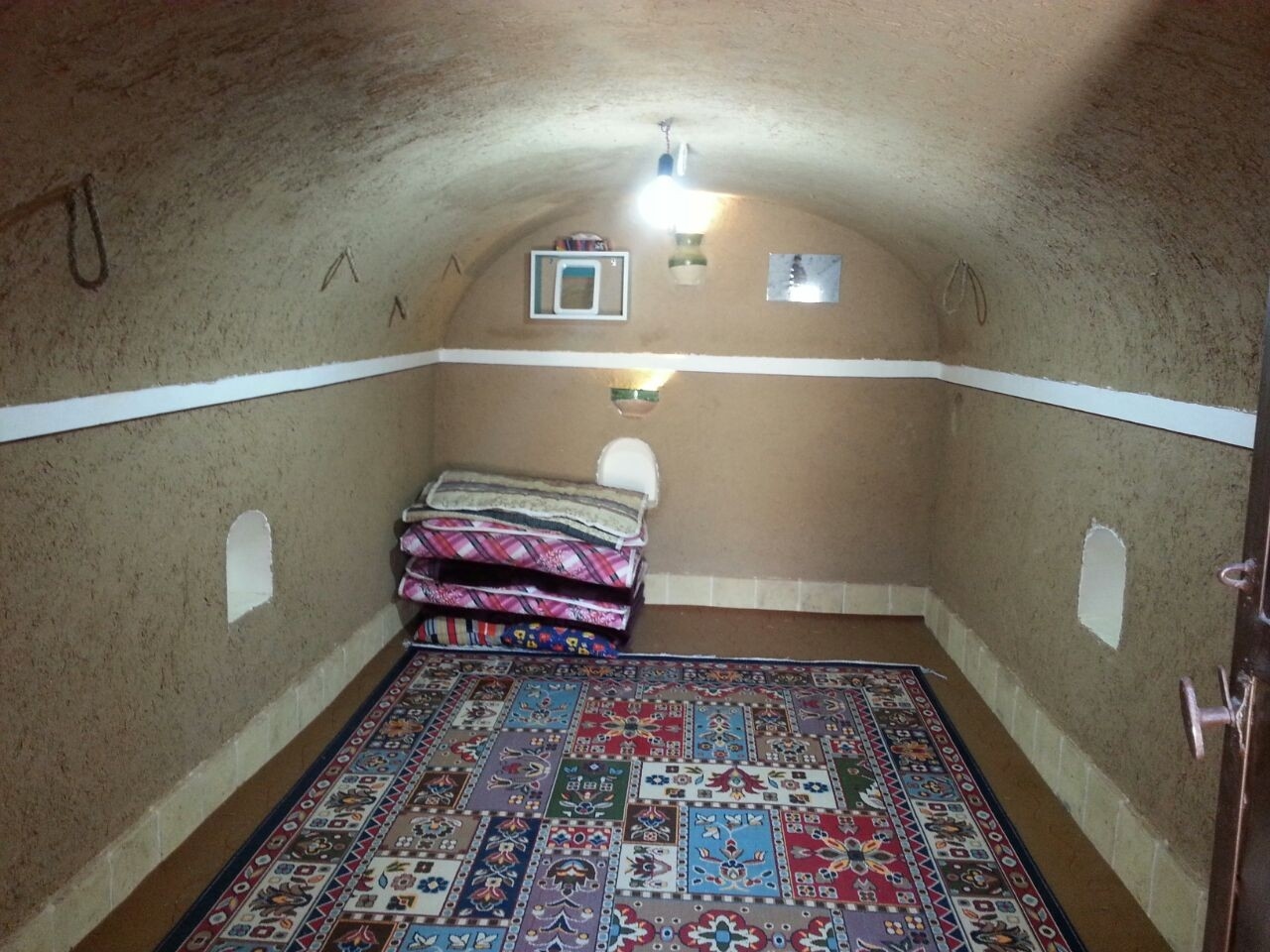 اجاره  بومگردی روستایی در خور اصفهان _ اتاق4