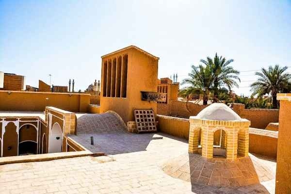 اجاره اقامتگاه سنتی در اردکان یزد 