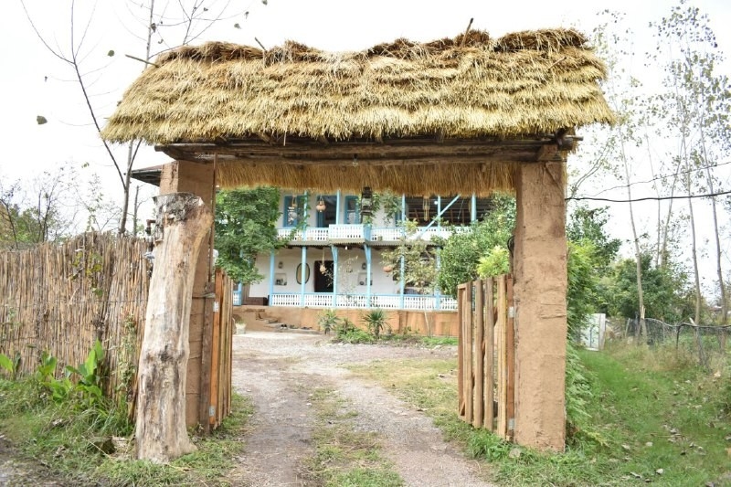 اجاره کلبه روستایی در اشمنان طالم خمام